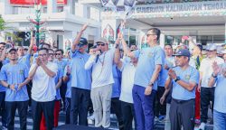 Meriah! Pemprov Kalteng Bagikan Hadiah Umroh dan Motor di Jalan Sehat Harkopnas