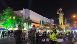 Satpol PP Tertibkan Pedagang dan Cegah Pungli di Huma Betang Night Palangka Raya