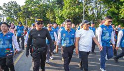 Turnamen Gubernur Cup 2025 Resmi Diluncurkan, Wagub Edy Pratowo Lepas Jalan Sehat di Bundaran Besar