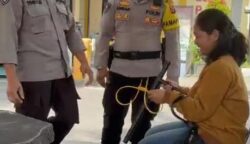 Ibu Hamil 4 Bulan Asal Sampit Ngidam Unik, Rela Naik Travel Berjam-jam ke Polresta Palangka Raya Demi Bertemu Polisi dan Pegang Borgol