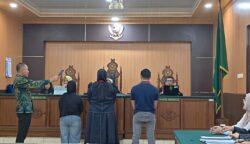 Sidang UU ITE Zheze Galuh Memanas, Tiga Saksi Meringankan Justru Picu Kontradiksi di Hadapan Majelis Hakim PN Palangka Raya