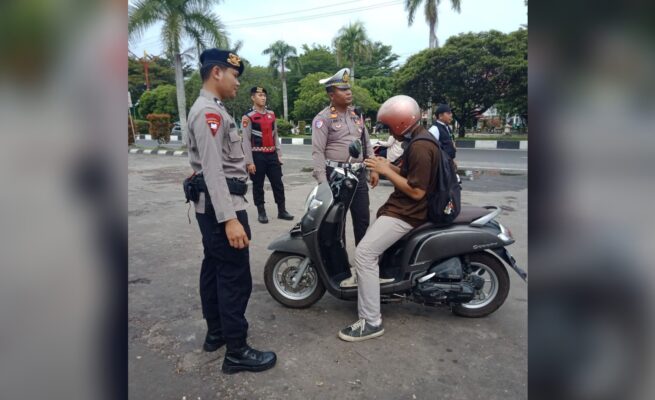 Razia Pajak Kendaraan di Jalan Yos Sudarso, 56 Kendaraan Tercatat Menunggak Pajak Dari Total 478 Kendaraan Yang Terjaring