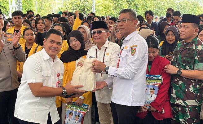 Gubernur Kalteng Agustiar Sabran Buka Pasar Murah Ramadan untuk Mahasiswa, 3.000 Paket Sembako Digratiskan