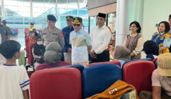 Gubernur Kalteng Agustiar Sabran Tinjau Langsung Arus Mudik di Bandara Tjilik Riwut Palangka Raya