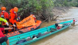 Hari Kedua Pencarian, Tim SAR Temukan Dua Korban Tenggelam di Sungai Barito dalam Kondisi Meninggal