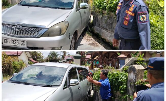 Aksi Sigap Damkar, Mobil Terperosok di Drainase Berhasil Dievakuasi Tanpa Kerusakan