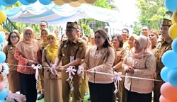 Dorong Pemberdayaan Ekonomi Anggota, DWP Kalteng Resmikan Kantin UMKM “Wanita Berdaya” sebagai Wadah Usaha Produktif