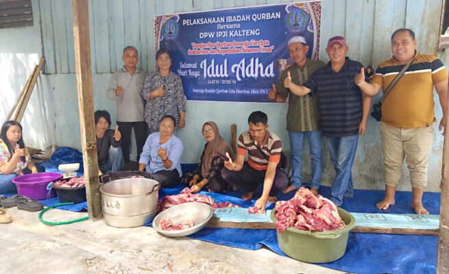 Satu Ekor Sapi Dikurbankan DPW IPJI Kalteng di Palangka Raya, Jadi Ajang Mempererat Kebersamaan Anggota dan Masyarakat