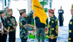 Gubernur Agustiar Sabran Pimpin Pelepasan Kontingen Pesparawi XIV di Istana Isen Mulang: Jaga Toleransi dan Implementasikan Nilai Huma Betang