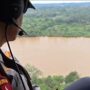 Kapolda Kalteng Pantau dari Udara Pencarian Dua Anggota Polri yang Hilang di Sungai Katingan
