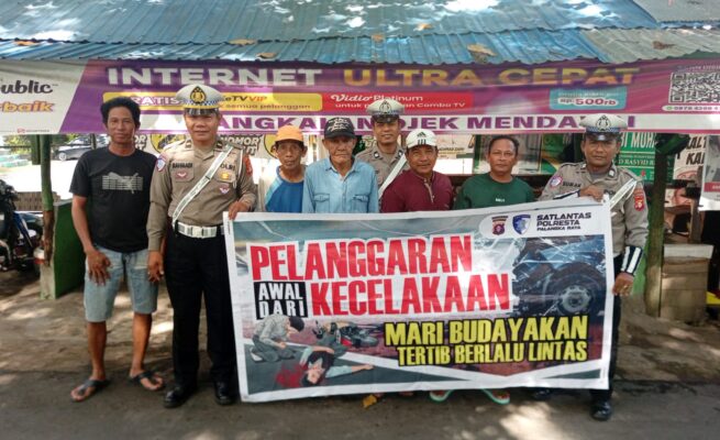 Satlantas Polresta Palangka Raya Turun Langsung ke Pangkalan Ojek untuk Mengedukasi Pentingnya Tertib Berlalu Lintas