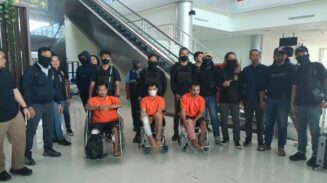 Tiga Tersangka Penyerangan Polisi Katingan Tiba di Palangka Raya, Seluruh Sembilan Pelaku Kini Ditahan di Rutan Polda Kalteng