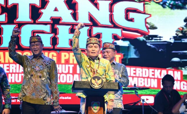 Huma Betang Night Bersama TNI-Polri, Gubernur Agustiar Sabran Tekankan Pentingnya Kolaborasi untuk Gerakkan Perekonomian Rakyat