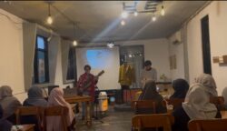 Kawinkan Musik dan Teater, NAVYRA Band x Borneo Art Play Gelar Tur Pentas Keliling di Palangka Raya