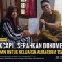 Kadisdukcapil Serahkan Dokumen Kependudukan untuk Keluarga Almarhum Ketua Koordinator Tim Serbu Api Kelurahan Palangka Akhmad Rizani