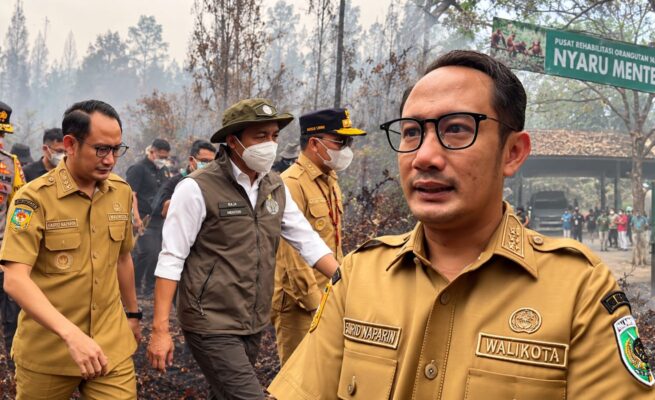 Dampingi Menhut Raja Juli Antoni Tinjau Karhutla, Ini Dua Isu Penting yang Didorong Wali Kota Palangka Raya Fairid Naparin
