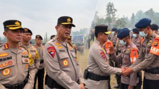 Kapolda Kalteng Sambut 210 Personel BKO Pusdokkes dan Brimob NTB untuk Penanganan Karhutla