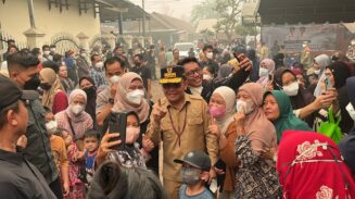 Datangi Langsung Warga Terdampak Karhutla, Gubernur Agustiar Disambut Antusias di Kelurahan Tanjung Pinang