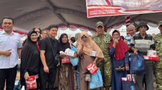 Kodam XXII/Tambun Bungai Salurkan 30 Ribu Paket Sembako Bantuan Presiden untuk Warga Terdampak Karhutla di Kalteng