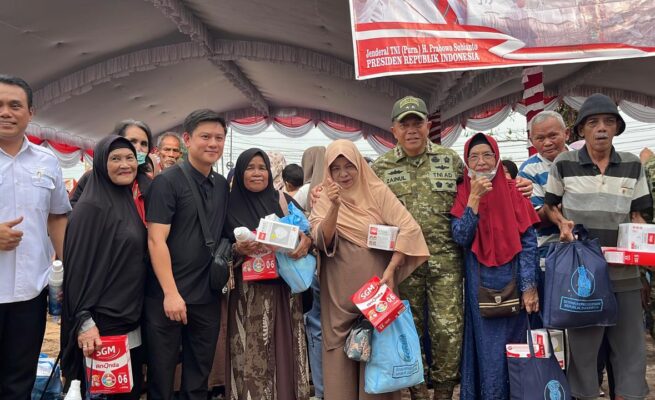 Kodam XXII/Tambun Bungai Salurkan 30 Ribu Paket Sembako Bantuan Presiden untuk Warga Terdampak Karhutla di Kalteng