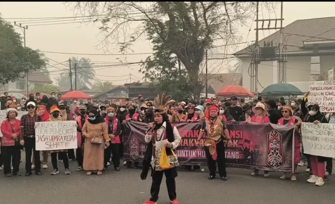 Garda Gelar Aksi Damai di Kantor Gubernur Kalteng, Nyatakan Dukungan kepada Pemerintah, TNI, Polri, dan Relawan Tangani Karhutla