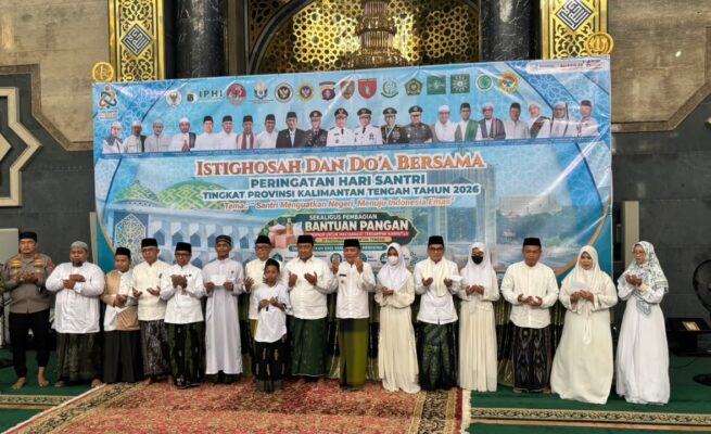 Istighosah Hari Santri 2026, Gubernur Kalteng Salurkan Bantuan Pangan untuk Warga Terdampak Karhutla